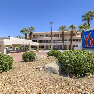 3* Hotel 6-palm Springs, Ca - Downtown